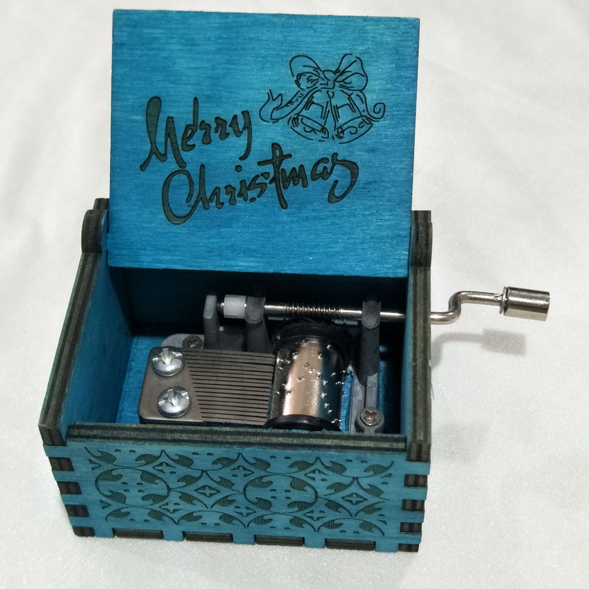 Wooden Hand-cranked Music Box Merry Christmas Music Ornaments Wooden Hand-cranked Music Box Merry Christmas Music Ornaments